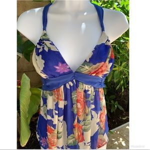 Abercrombie & Fitch Medium top